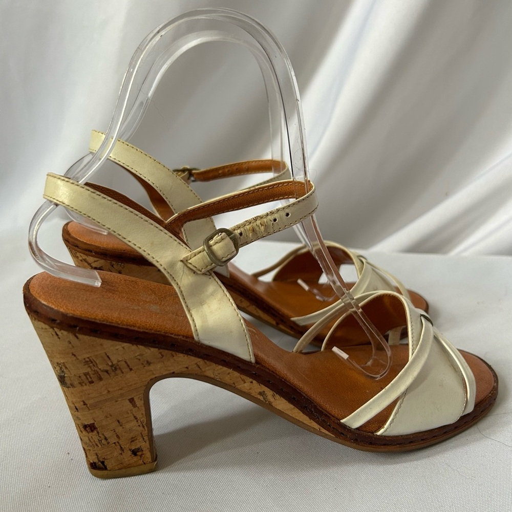 Vintage 70s Elegant Vogue Strappy Heels 9.5